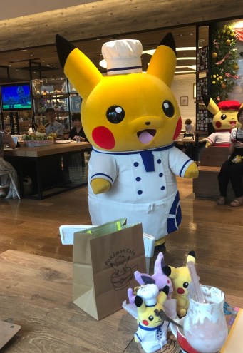 Pokemon Cafe - Chef Pikachu